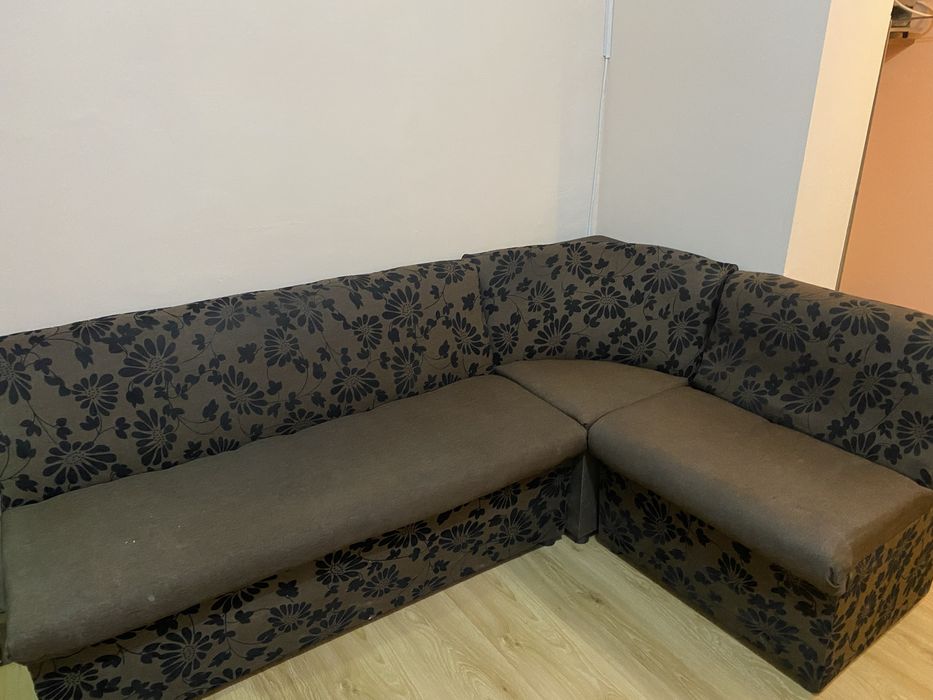 Ъглов диван за кухня