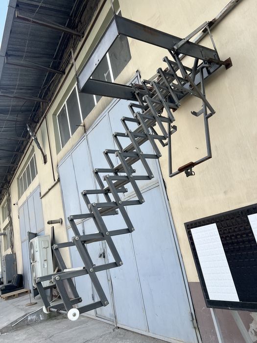 Cherdak va mansardalar uchun zinapoyalar