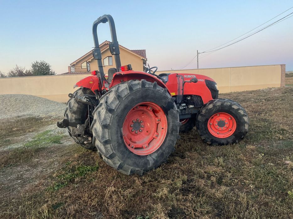 Tractor 4x4 ,70 Cp