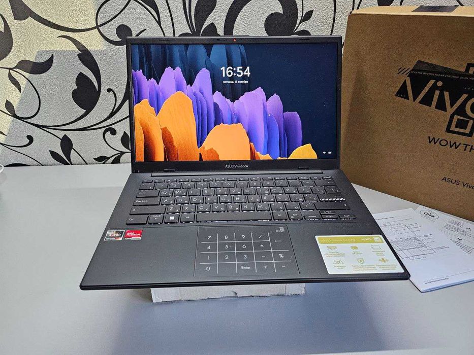 ПРОДАМ ASUS Vivobook E1404F Ноутбук Ryzen™5-7520U/8GB/512SSD/14"iPSFHD
