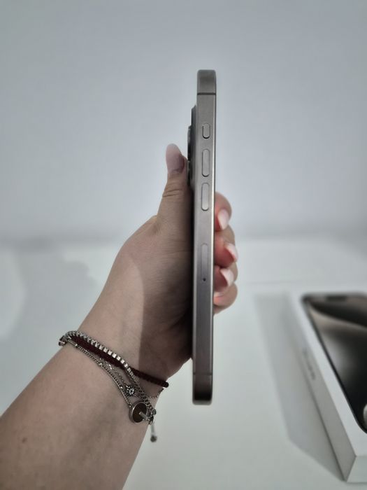 Iphone 15 Pro Natural Titanium