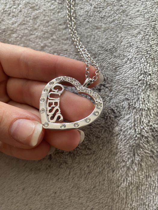 Lant lung Guess cu cutie