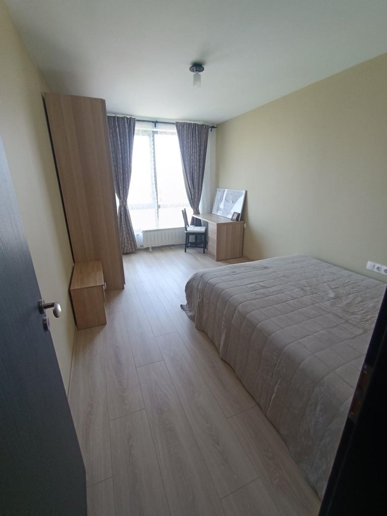 Дава се под наем Тристаен апартамент в София, Витоша - 100 кв.м за 1000 € - Снимка #3