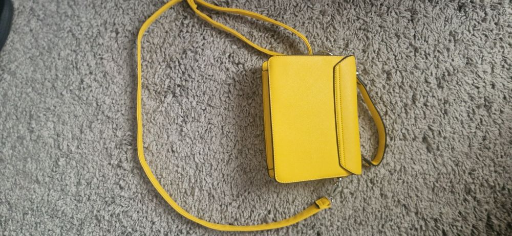 Дамска малка чантичка