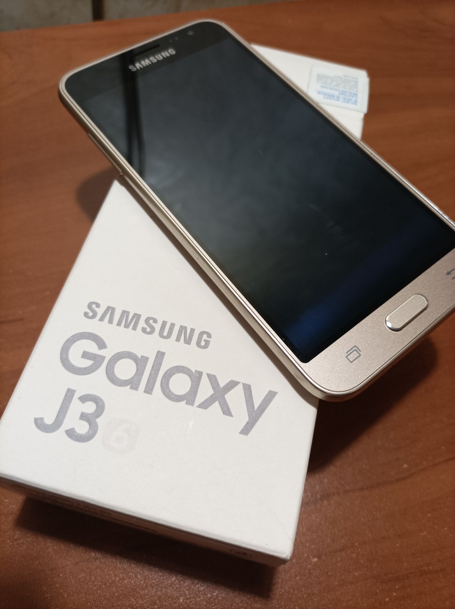 Телефон Galaxy J3 за части