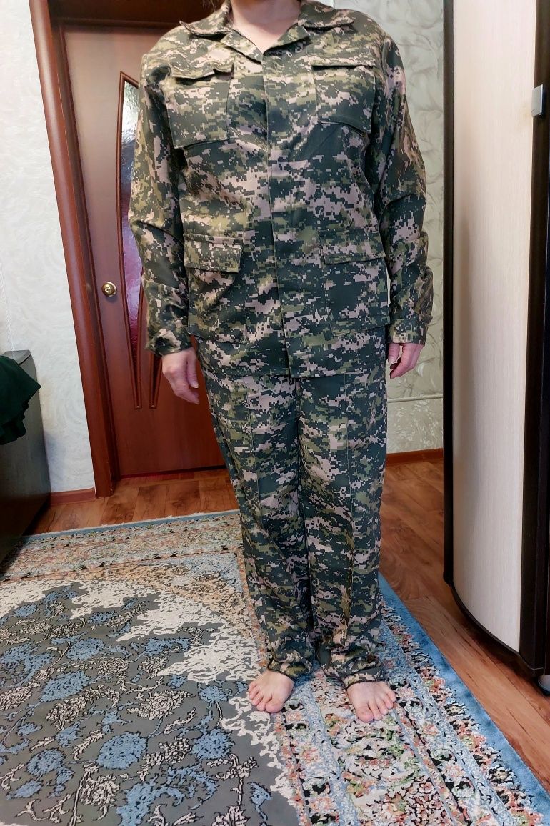 Продам  военную форму для школы