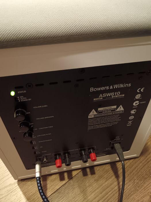 Subwoofer activ 200w Rms Bowers & Wilkins ASW610