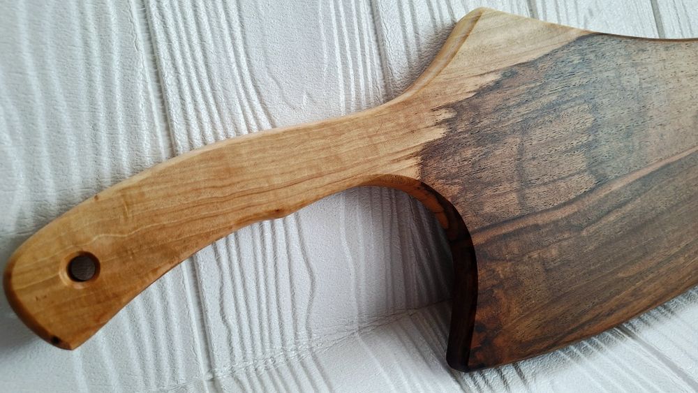 Плата за рязане и сервиране на мезета дъски от орех