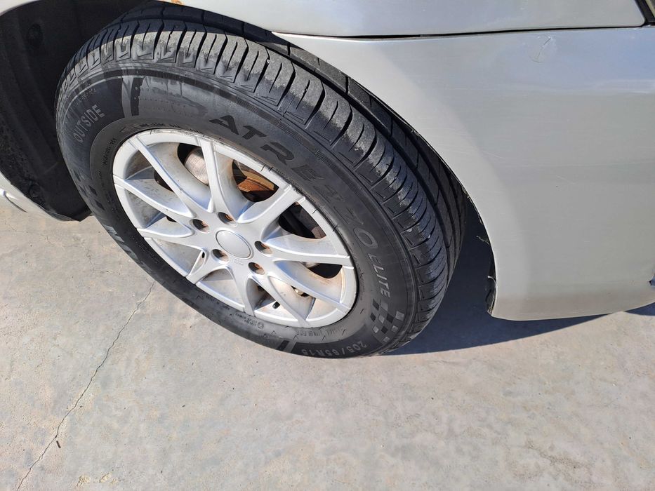 Toyota Avensis Verso