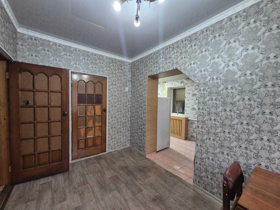 Продам 4 комн дом в соцгороде