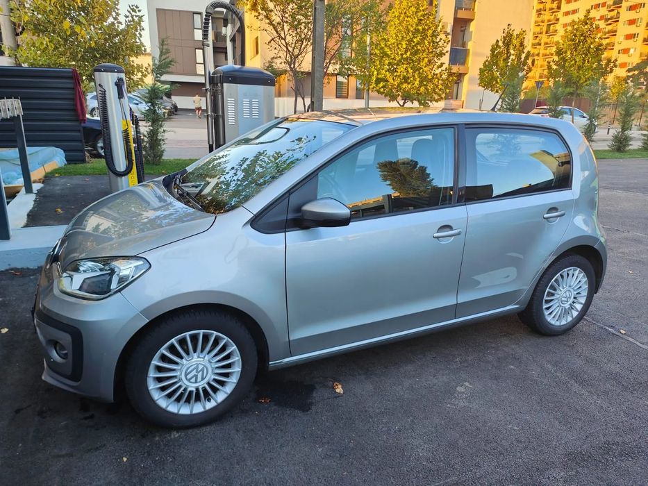 Volkswagen up! Volkswagen up! TSI High 2018, stare buna, ideala pentru oras