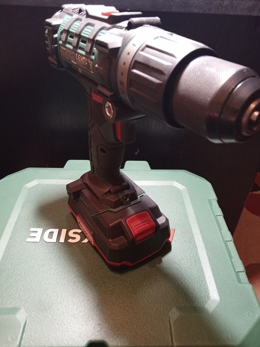 Mașina de găurit Parkside nouă