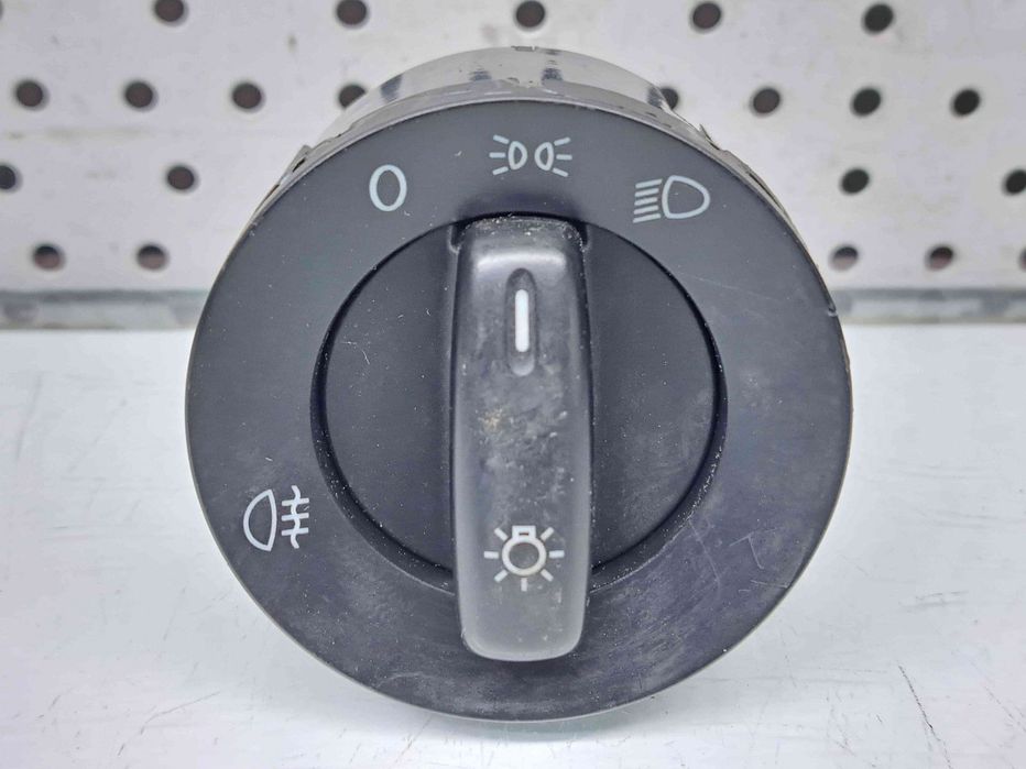 Bloc lumini Volkswagen Tiguan (5N) [Fabr 2007-2016] 1K0941431BB