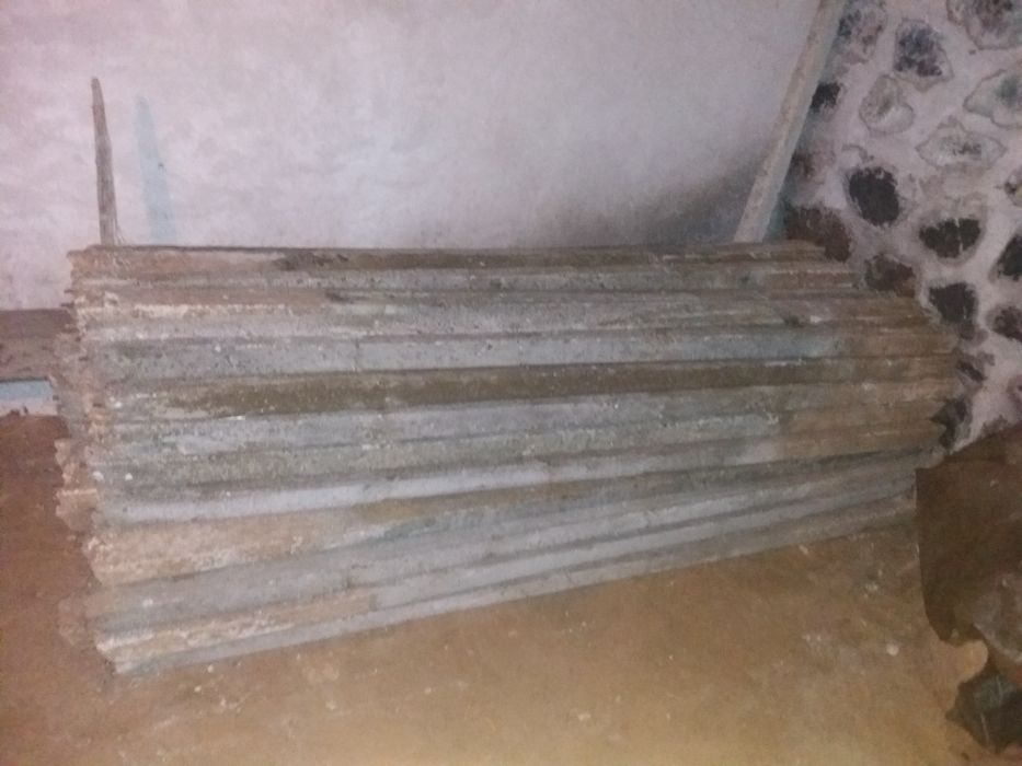 Stalpi din beton folositi