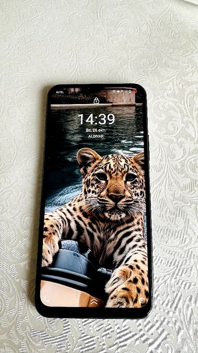 Vivo y33s в хорошем состояние