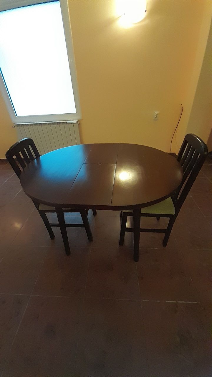 Трапезна маса и  4 стола,Холна маса