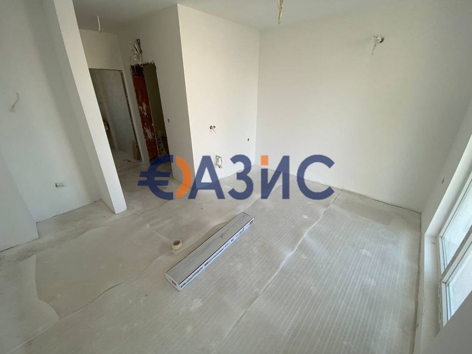 Продава се Едностаен апартамент в к.к. Слънчев бряг - 37 кв.м за 1676 €/кв.м - Снимка #3