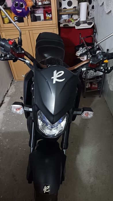 De vânzare: Scuter / motocicletă electrică MV EM3