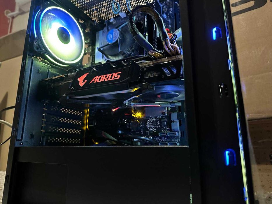 PC Gaming i7 8700K 32 GB SSD 500 GB 2 TB HDD GTX 1080 8 GB