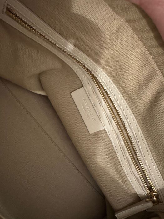 Givenchy чанта дамска