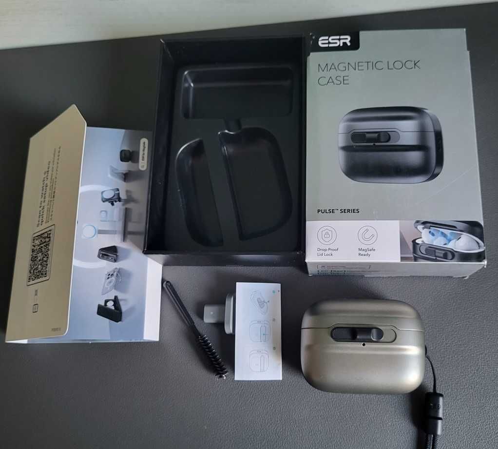 AirPods PRO GEN 1,2,3 - diverse huse+snur Guess, Silicon, Negru/Auriu