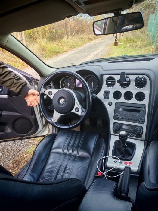 Vând schimb alfa Romeo