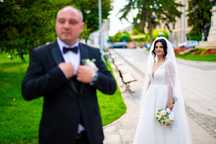 Rochie de mireasa, facuta pe comanda, potrivita pentru marimea S