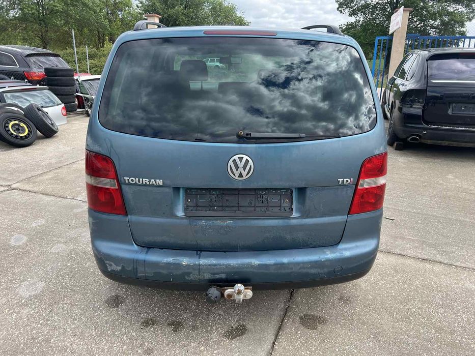 VW TUARAN 1.9 105 кс.2006г.код на мотора AVQ