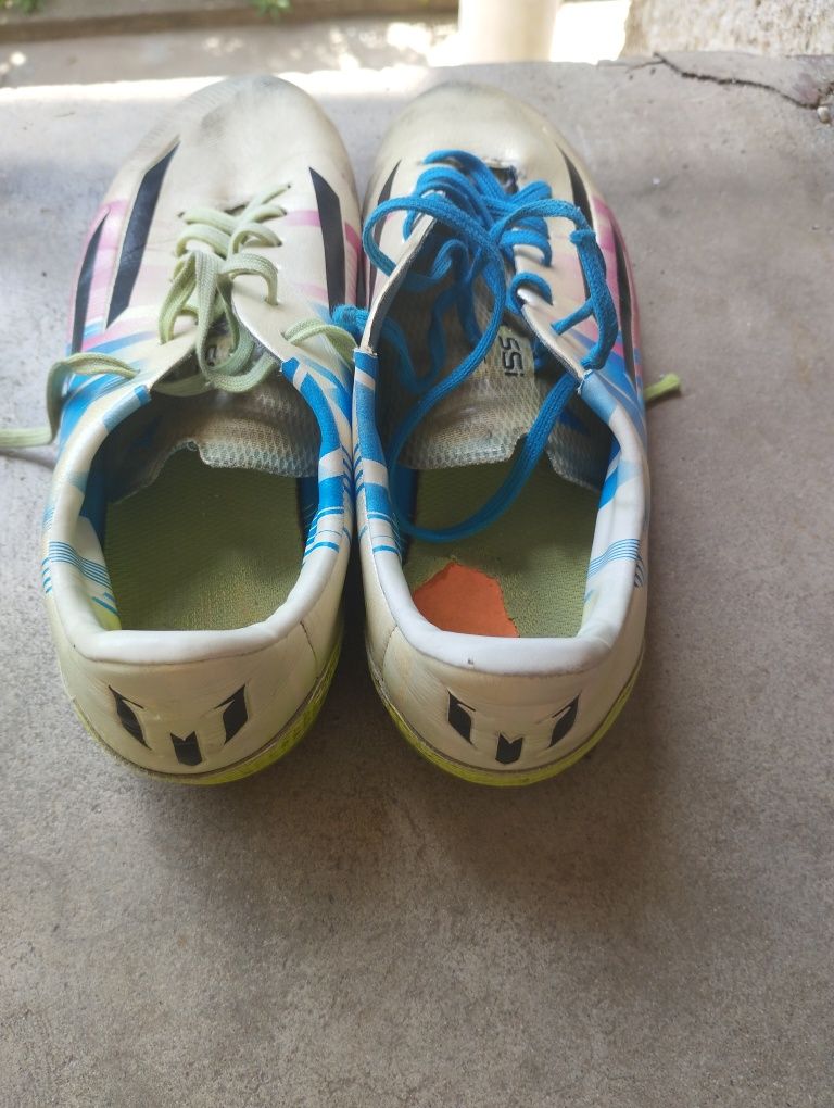 Бутонки "Adidas"