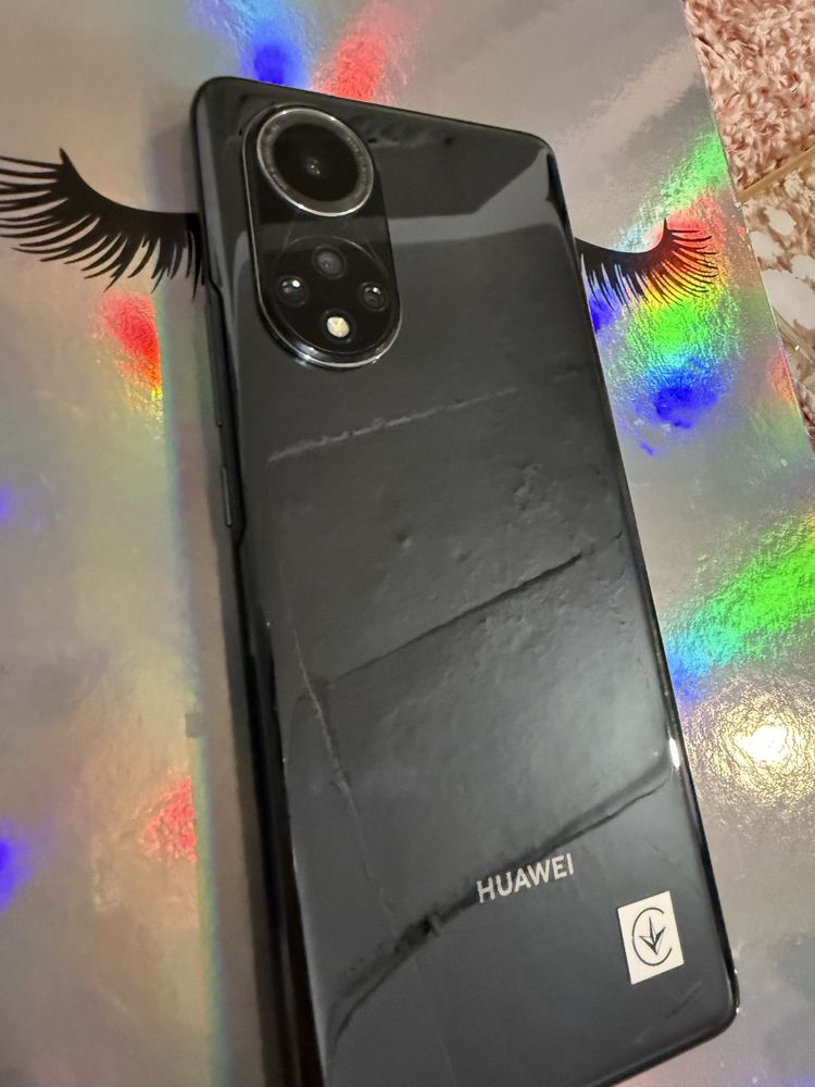 Продавам Huawei Nova 9