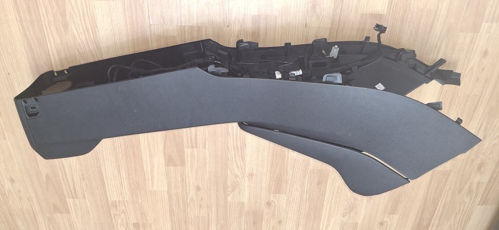 Consola centrala Ford Fiesta 2018