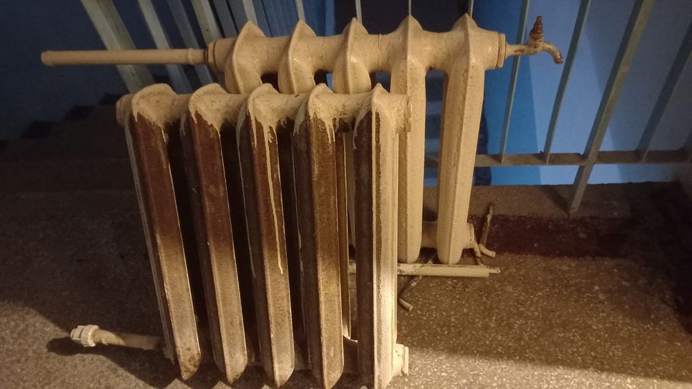 Chugun batareya sotiladi 50.000