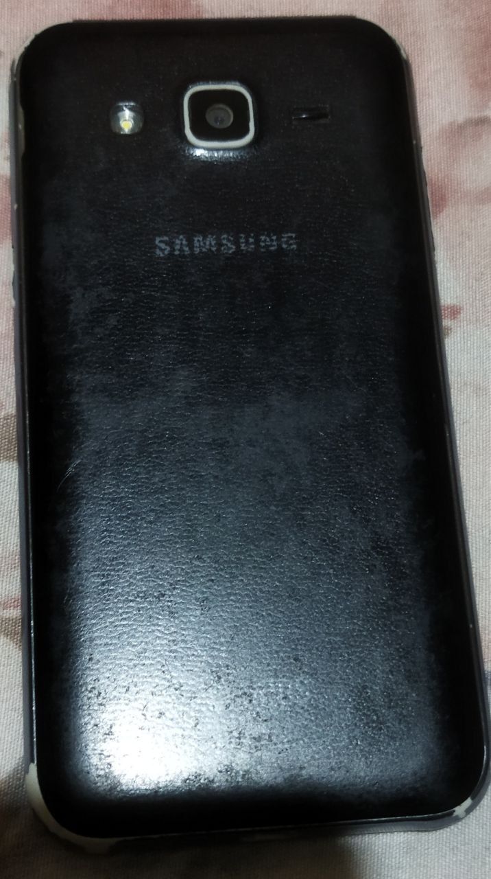 Telefon sotiladi Samsung Galaxy j 2