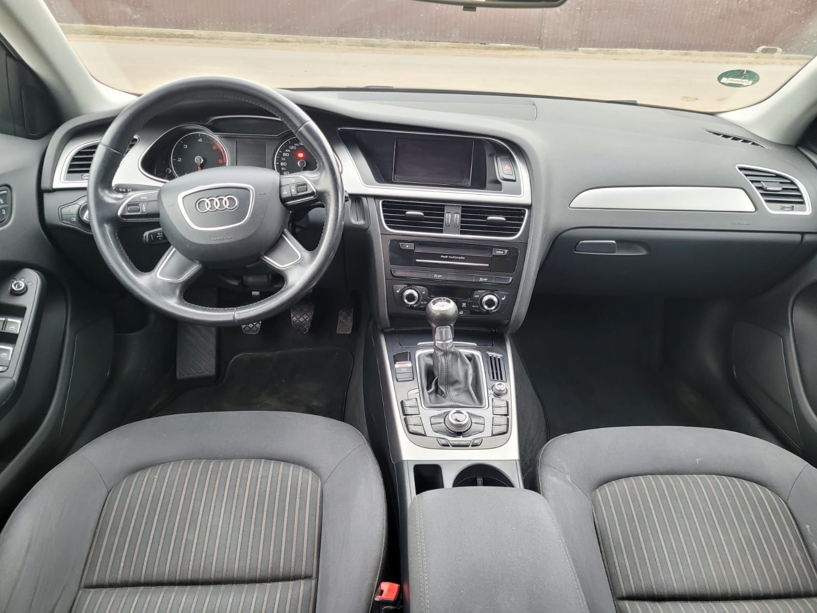 Vând Audi A4 B8.5 2013
