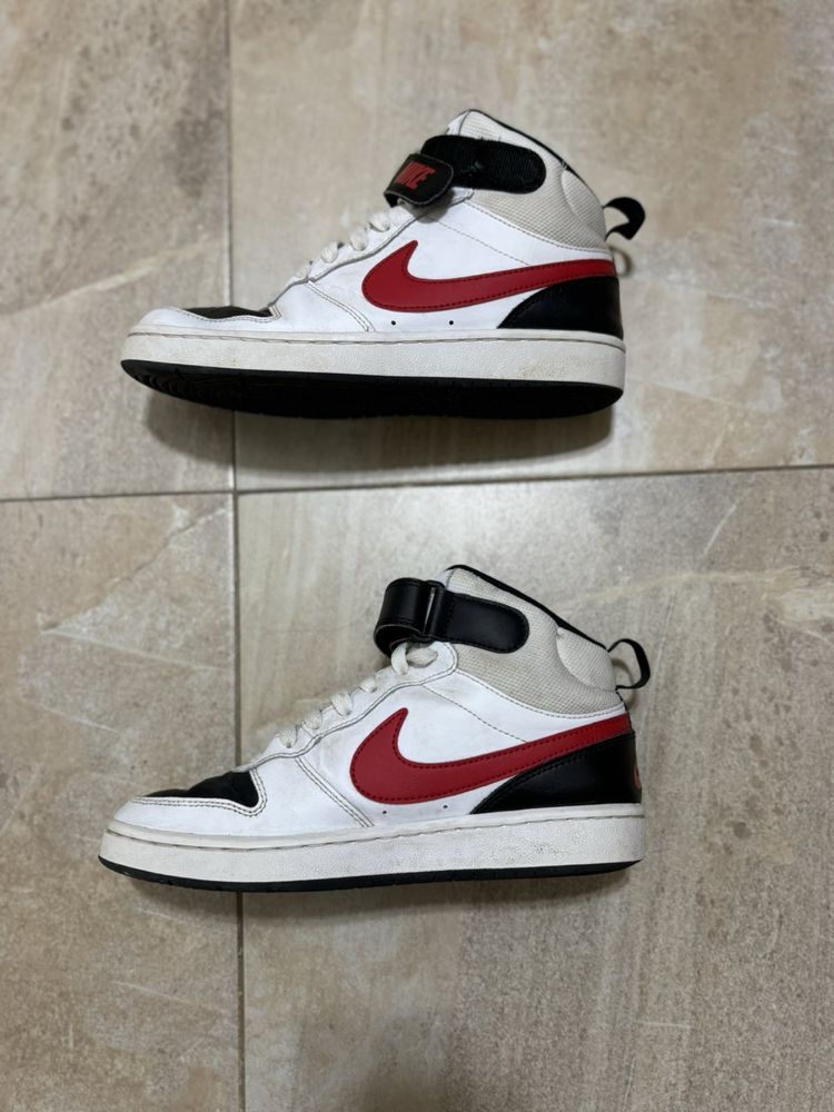 Спортни маратонки nike.