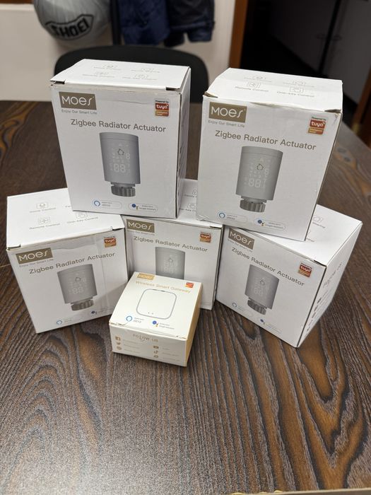 Смарт термоглави и хъб за управление