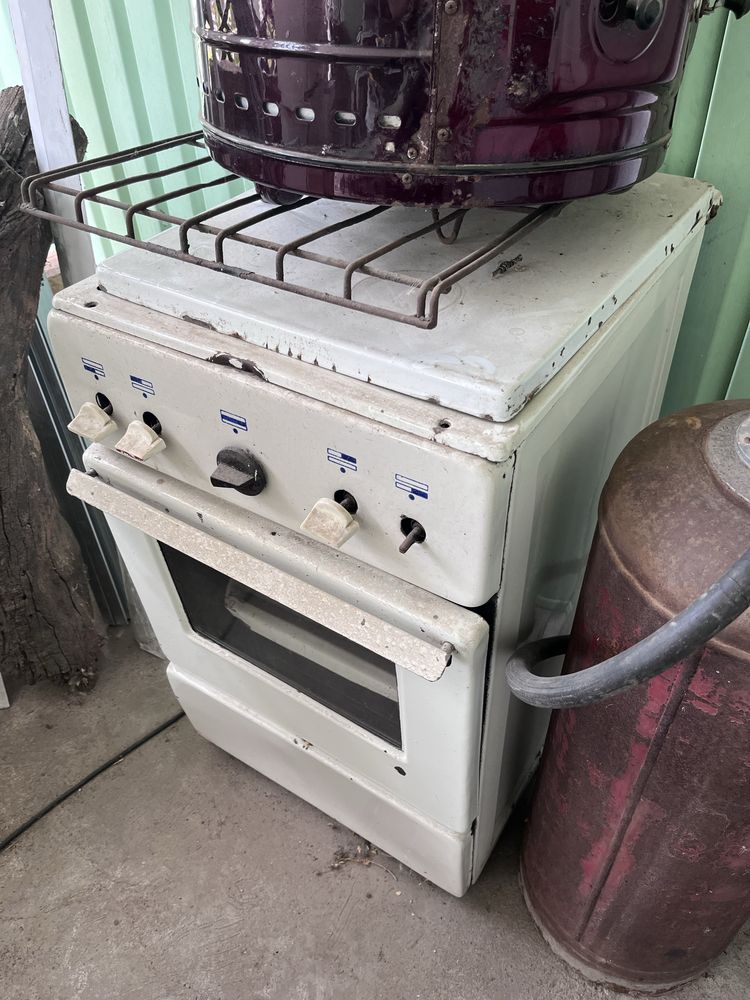 Продам советскую газовую плиту