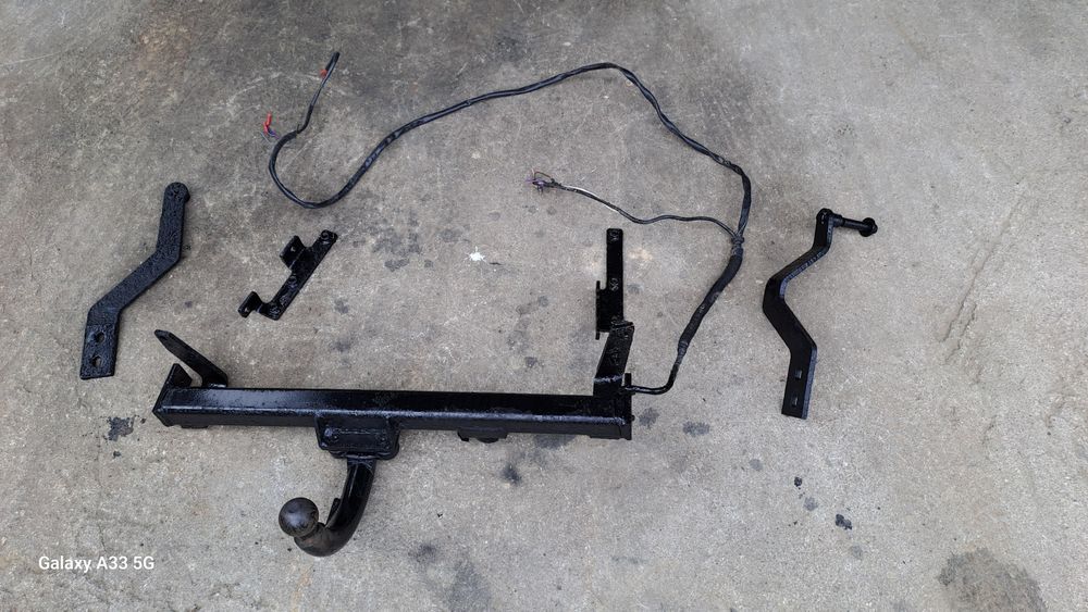 Oригинален теглич за Рено меган 1/ Renault Megane 1