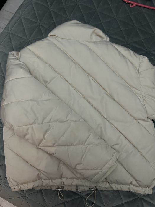 Geaca matlasata bej Zara oversized