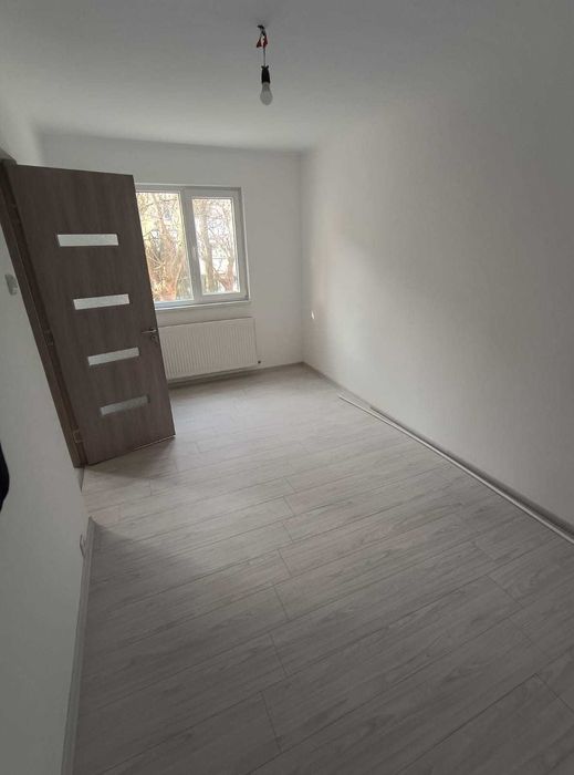 Apartament 2 camere, etaj 1, Micro 15, FINISAT