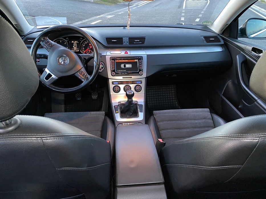 VW Passat B6 Variant Highline 2.0 TDI 140 CP EURO 5
