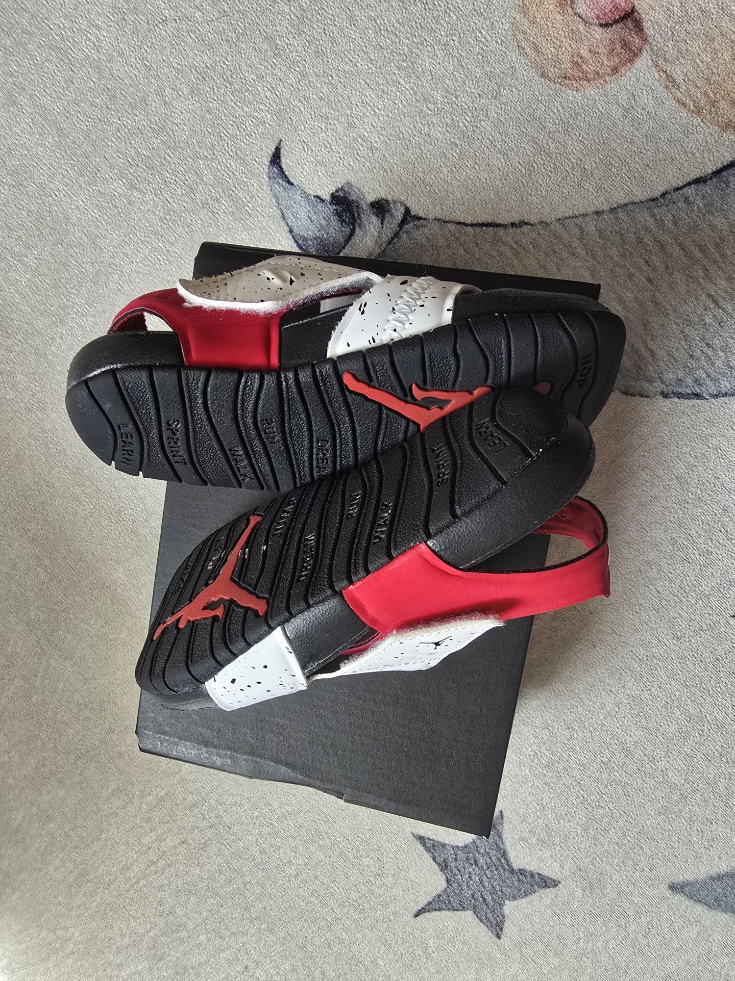 Детски сандали Jordan