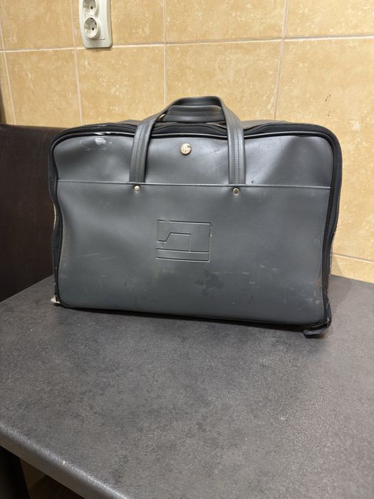 Masina de cusut brodat festonat diverse programe Veritas