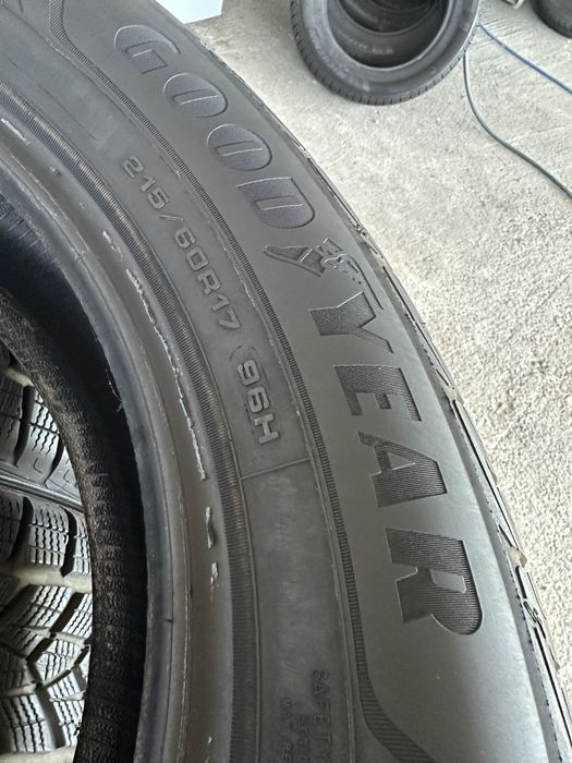 215/60/17 GoodYear 4бр дот22