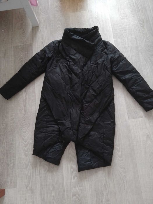 Женская осенняя куртка 44 размер 3000 тг