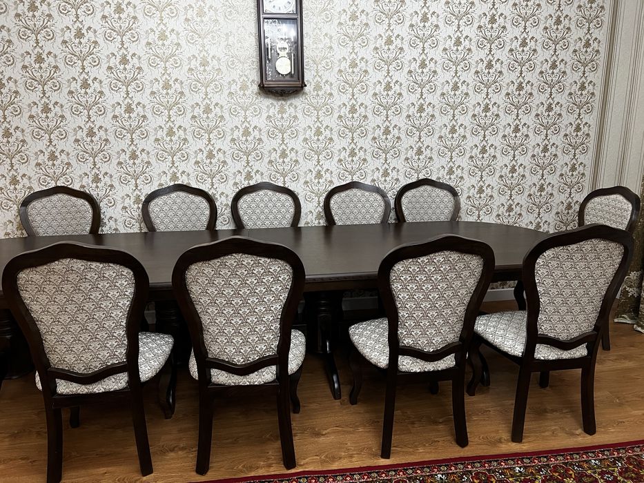 Стол со стульями !