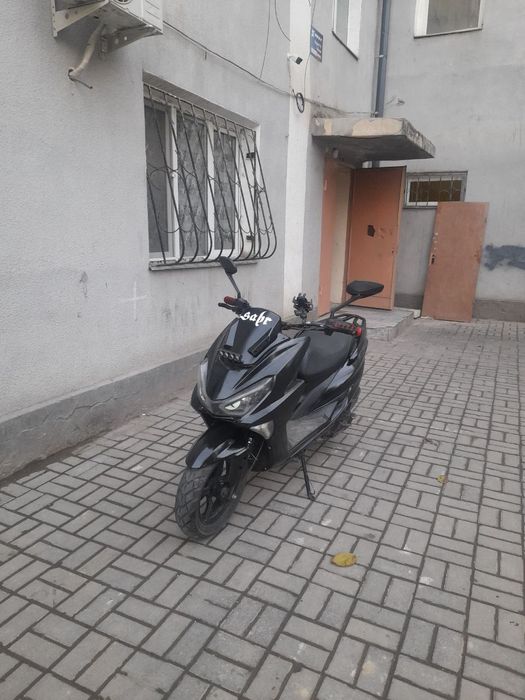 Макси скутер срочно 150куб