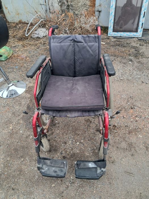Инвалидная коляска