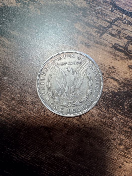 Moneda de argint de vanzare