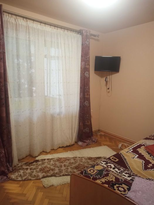 Apartament de închiriat 3 camere Unirii